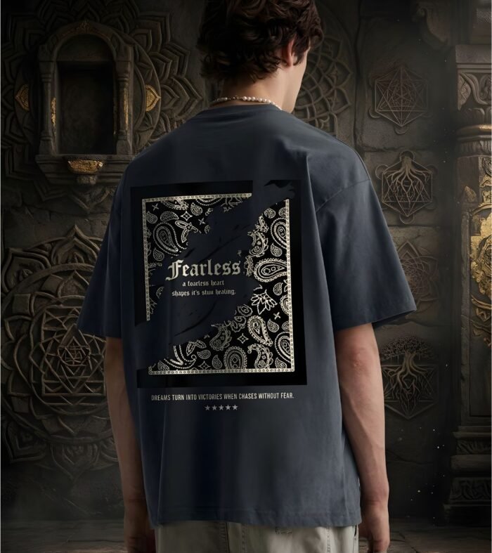 FEARLESS HEART Men Printed Oversized T-Shirt