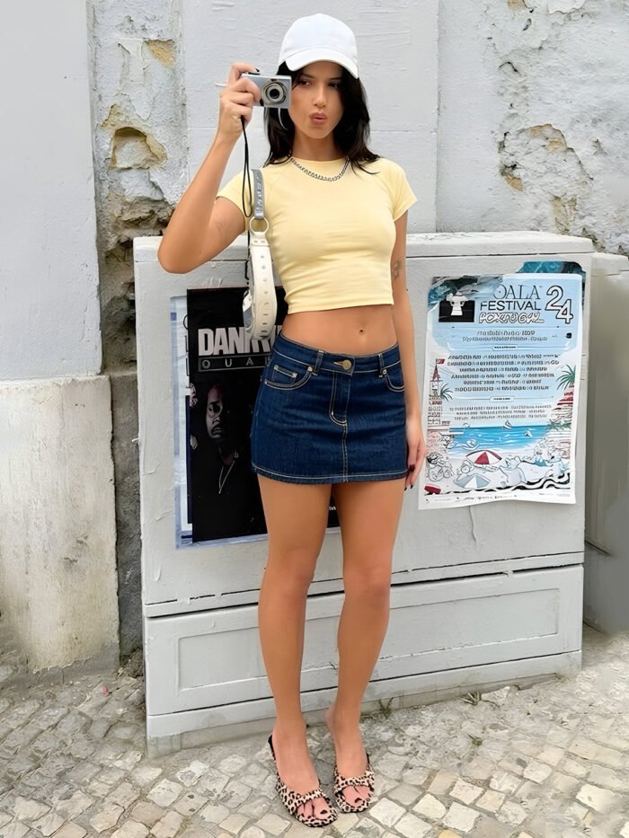 THE BUTTERCUP TEE TOP